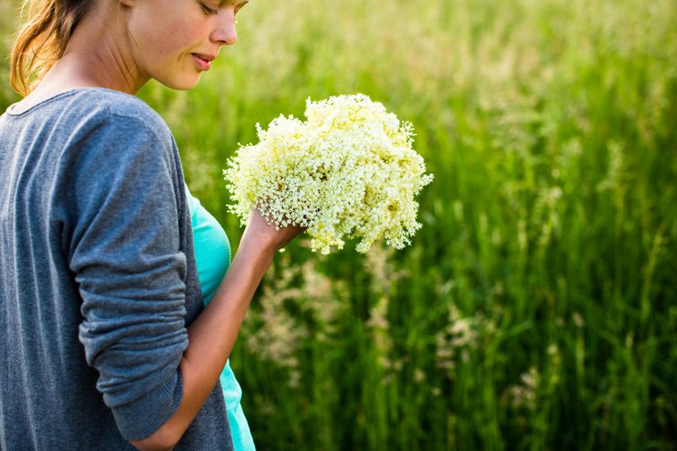 Frau mit Blumen